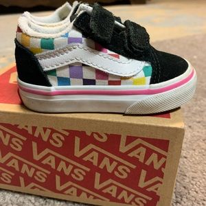 Baby size 3 Vans old skool checkerboard Velcro closure